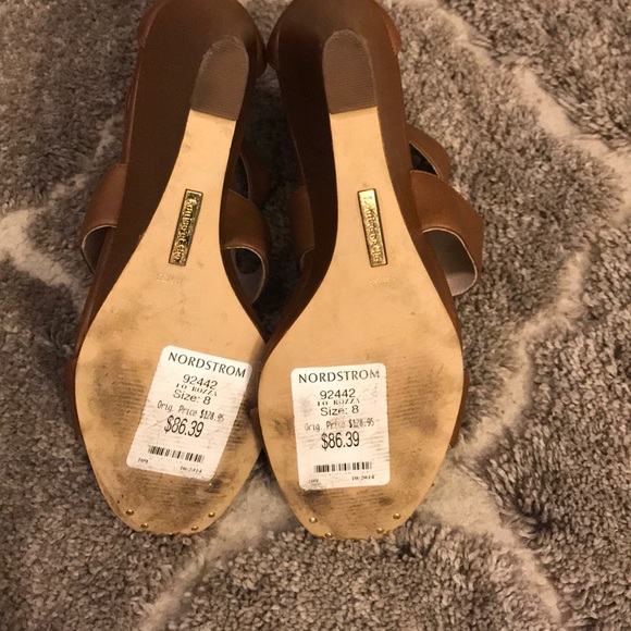 Louise et Cie Rozza Wedge Sandal - Picture 5 of 5